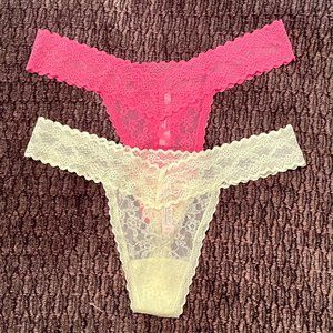 Victoria's Secret Thongs,  2-pack, Bright Peach & Yellow Size M, NEW